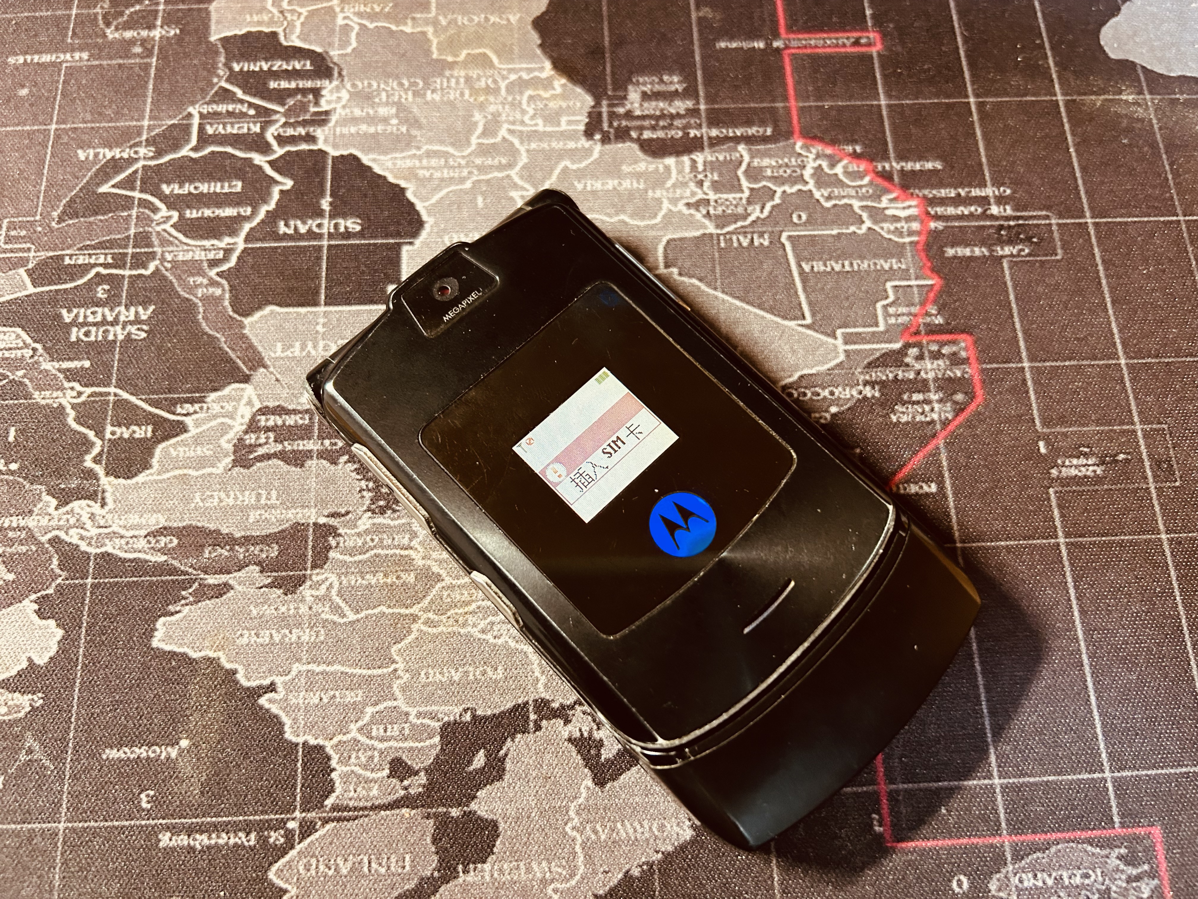 当年的摩托罗拉v3,2003年摩托罗拉手机怀旧经典