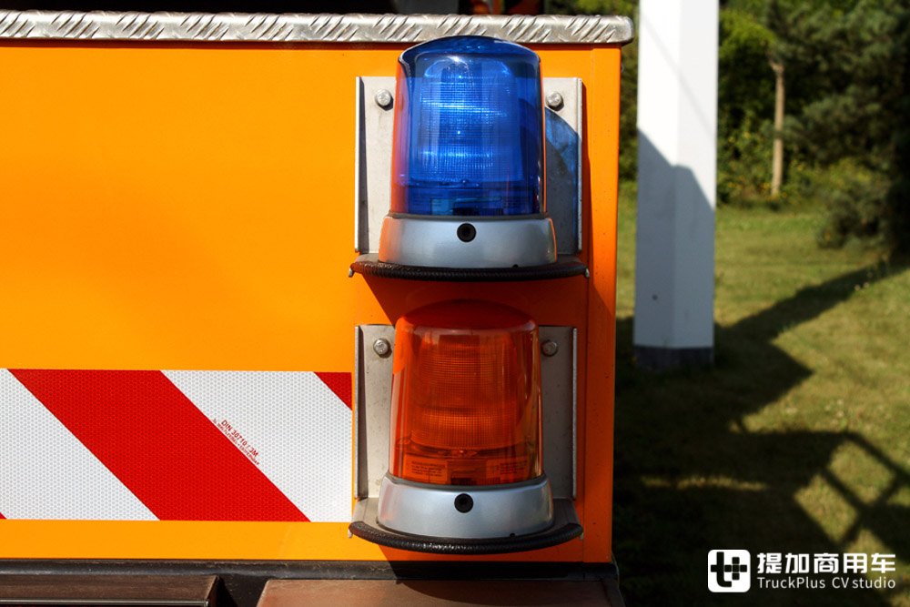 轨交运行守护神，极其罕见的曼恩TGS接触网检修车实拍