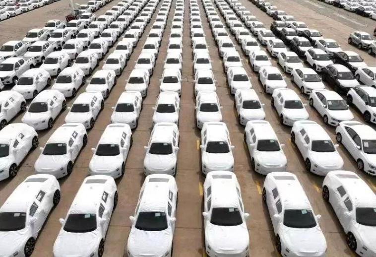 中国4个月赚了一个韩国半个日本，不是好事儿！必须尽快化解隐忧