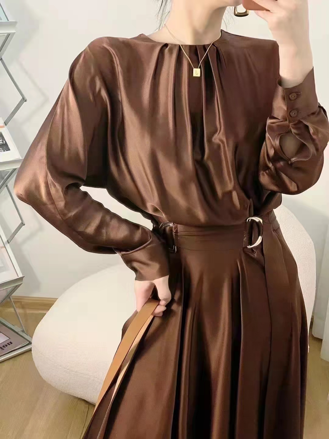 Ofiicelady看过来，如此优雅的连衣裙怎能错过？