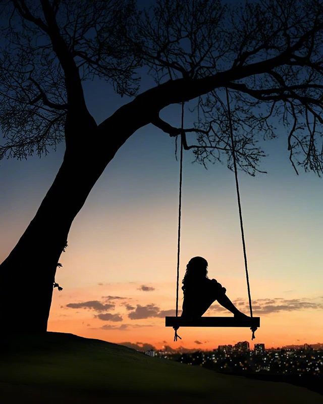 赞美月亮的优美诗句小学生必备,描写月亮或表达思乡之情的诗句