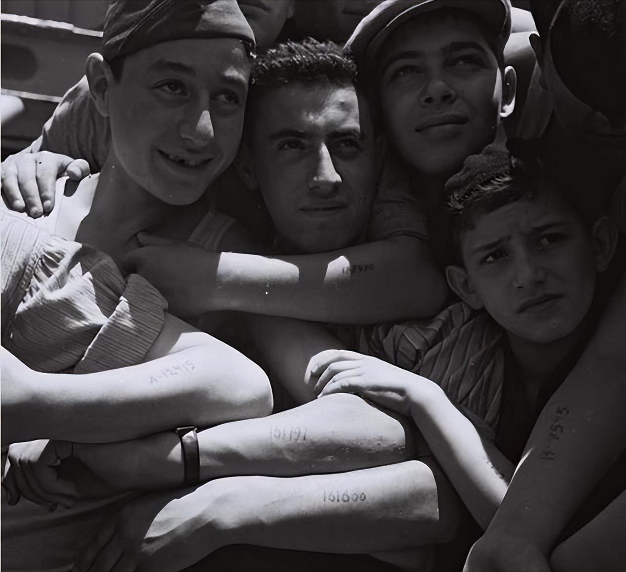 纳粹时期希特勒残害的对象都有谁？大*杀屠**的受害者只有犹太人吗？