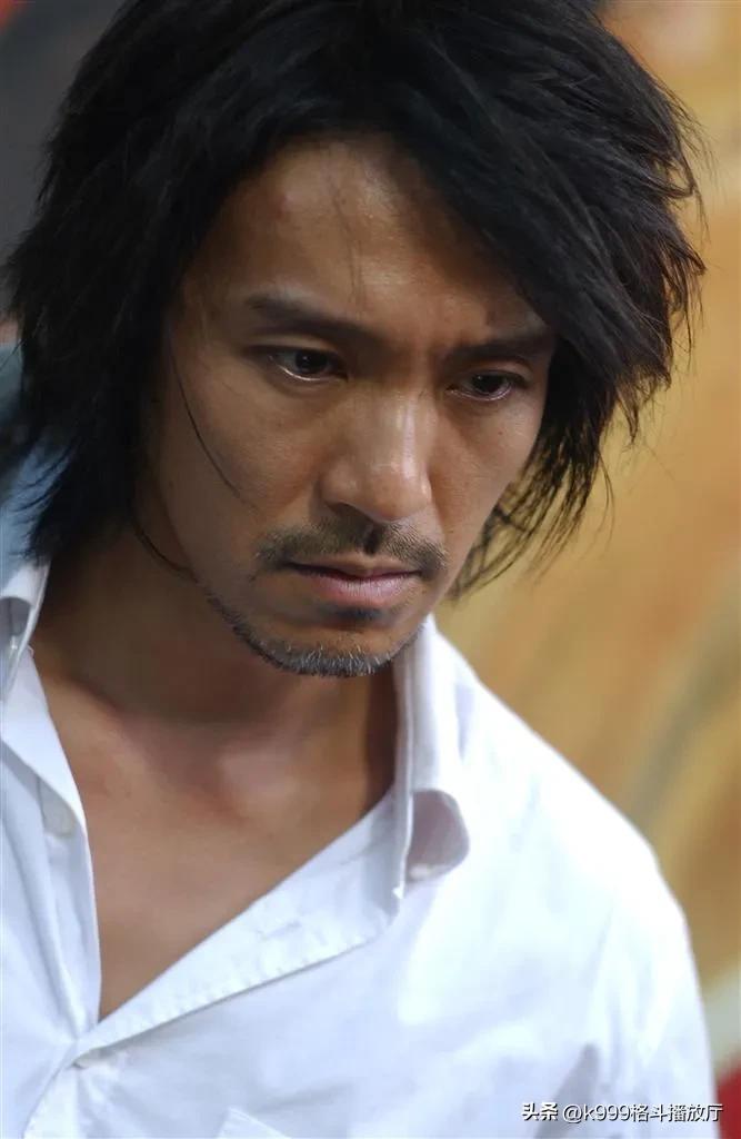 梁小龙否认周星驰捧红,采访梁小龙说周星驰