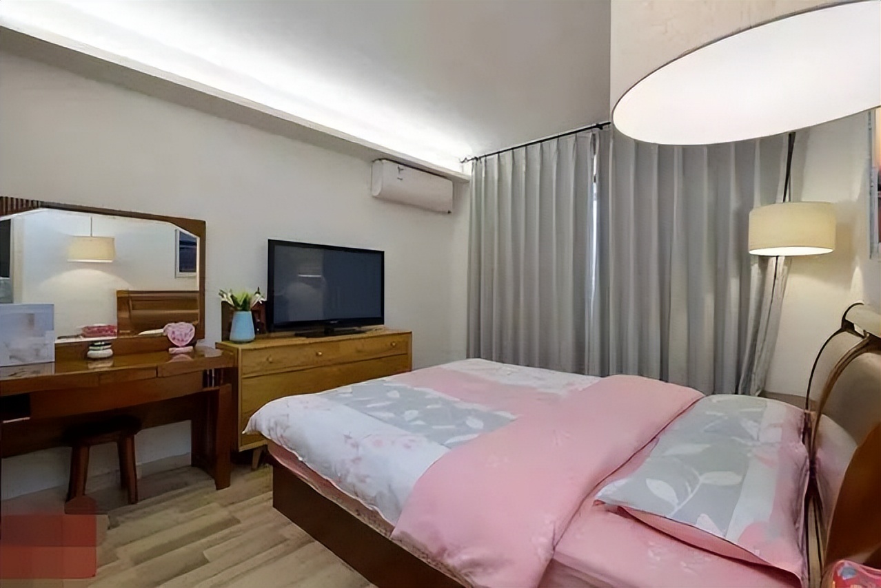 客厅做地台代替沙发的效果图,不买沙发打地台效果图