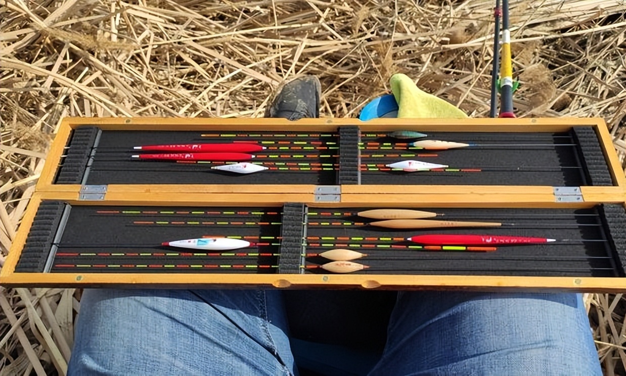 钓鱼浮漂浮起来不下去是什么情况,钓鱼浮漂下沉后该怎么办