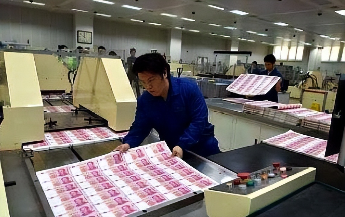 印钞最新行动消息,印钞机再次启动央行7万亿