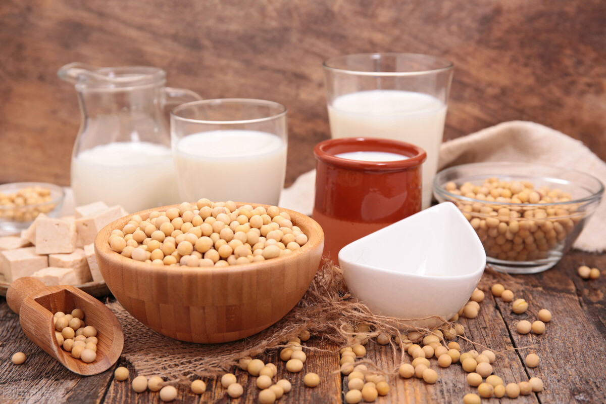 高尿酸饮食应该注意些什么,尿酸高是怎么回事尿酸高注意事项