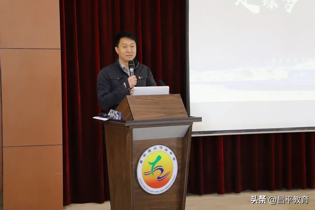 学校足球获奖表彰报道,校园足球颁奖