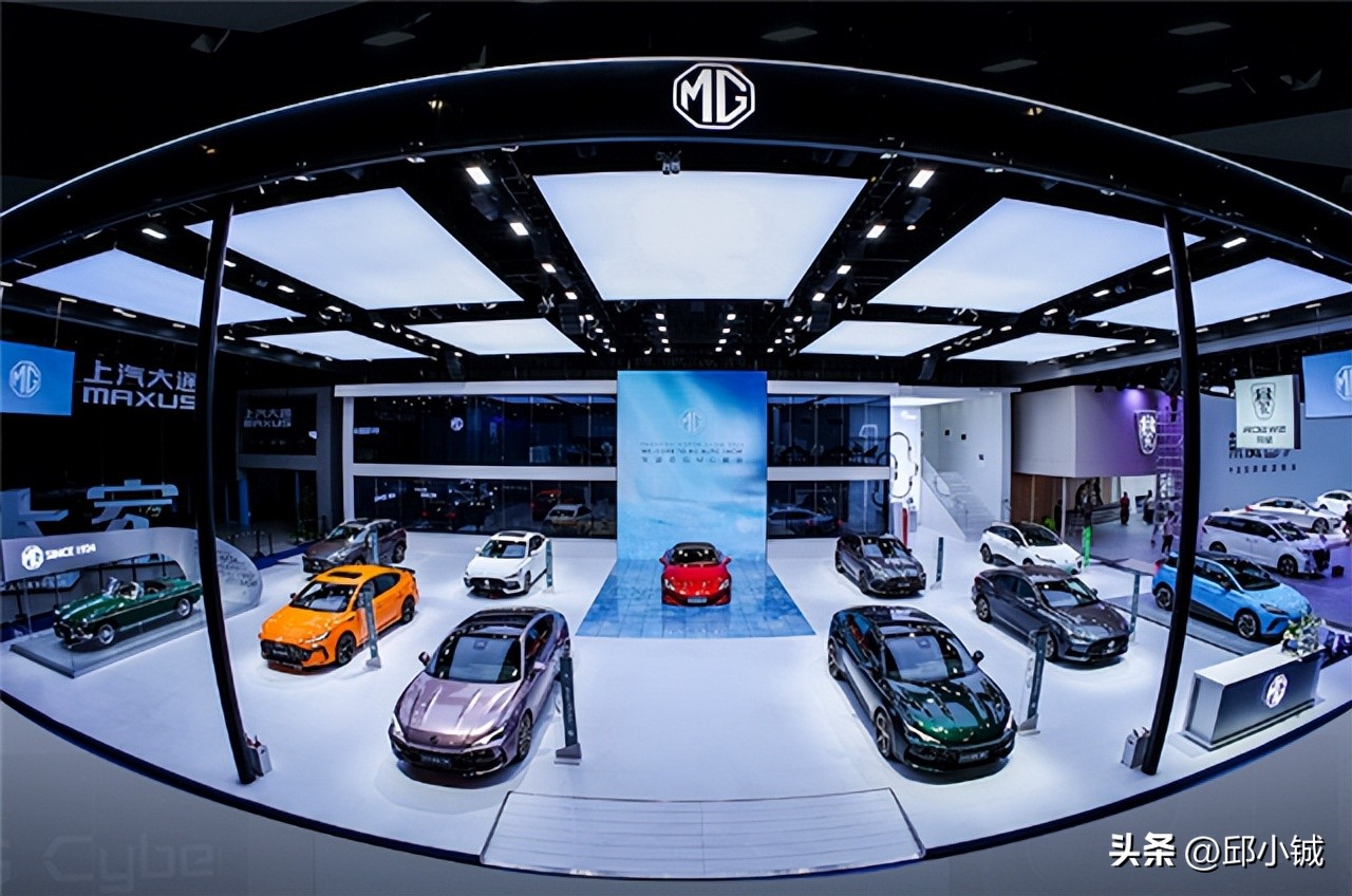 成都名爵cyberster黄色,车展名爵跑车cyberster图片