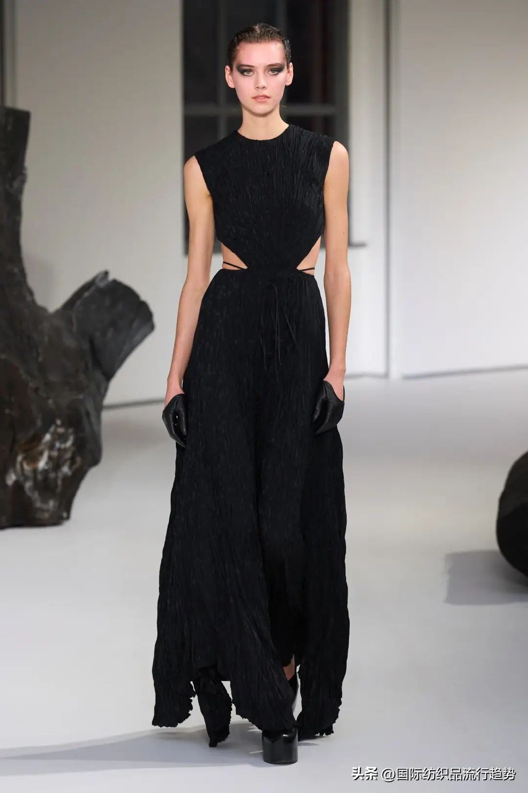 娜扎束脚哈伦裤,娜扎单眼皮连体裤