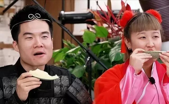 董宇辉谈论恋爱,董宇辉谈自己回家晚被猫嫌弃