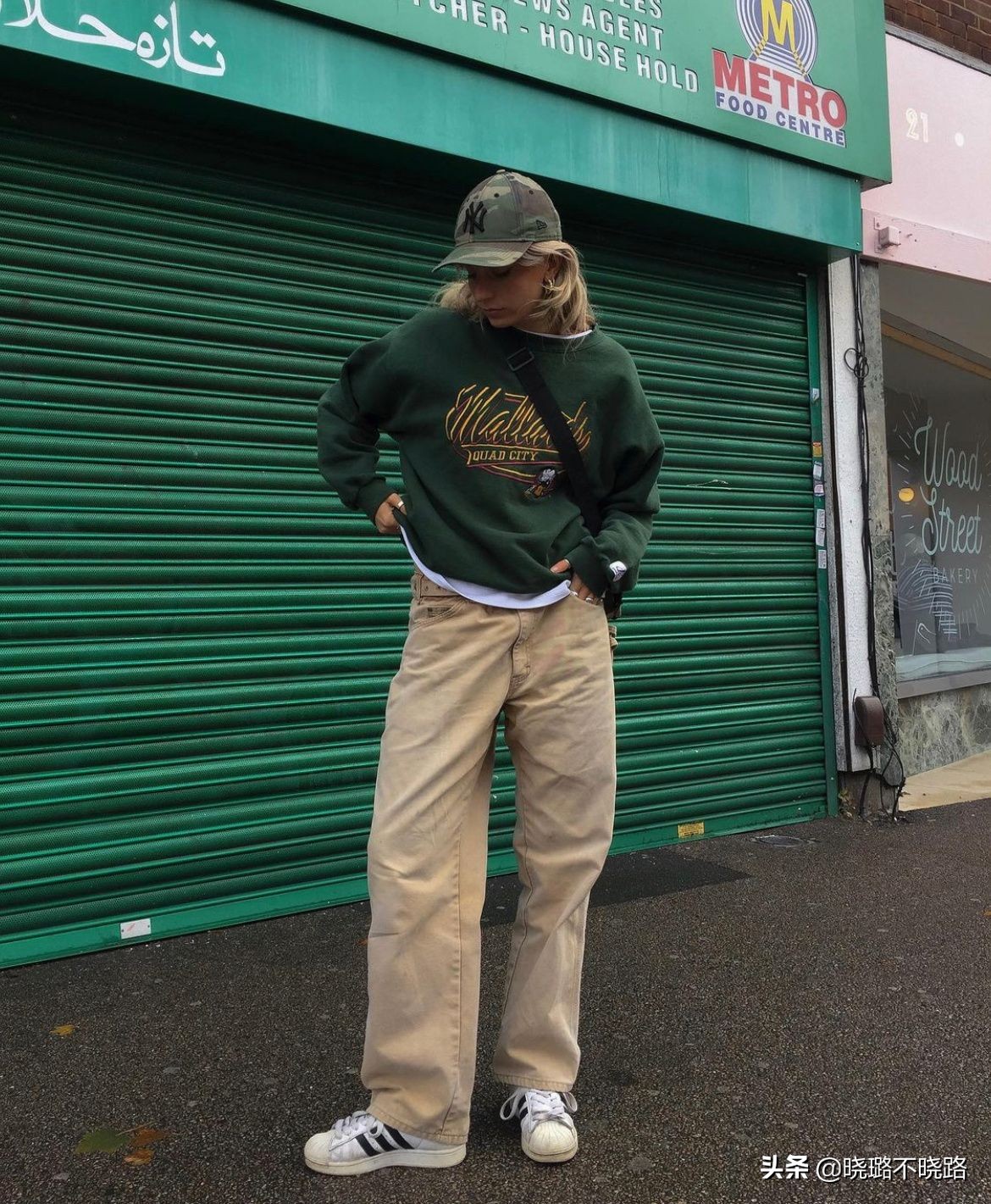 卡其直筒裤秋冬搭配,秋冬卡其裤最经典的搭配