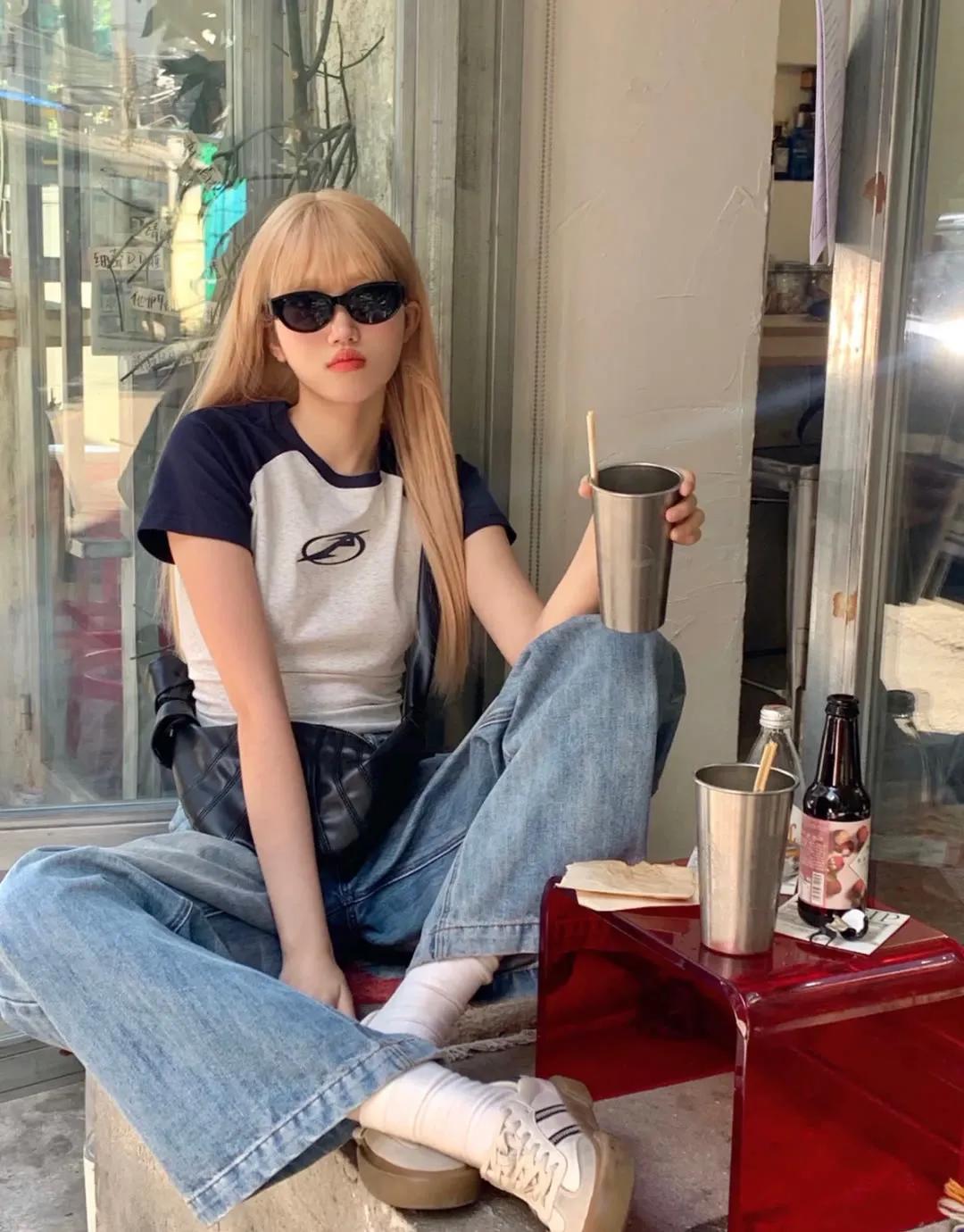 戴墨镜的女生头像搞笑,戴墨镜的女生头像高冷