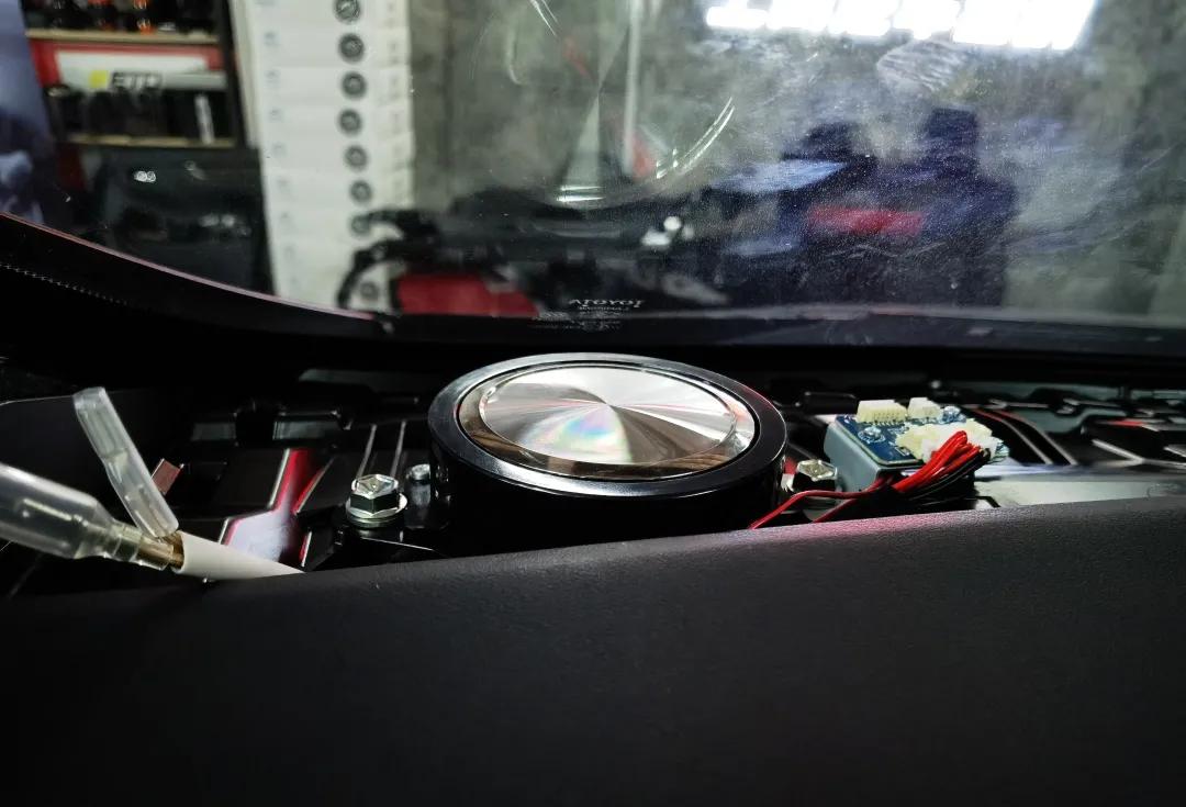 埃尔法改阿尔派12路dsp功放,埃尔法改阿尔派音响