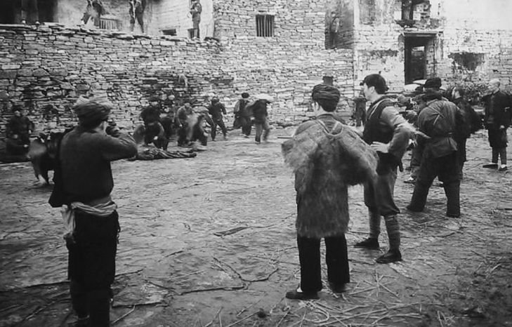 密令：惯匪唐汉云狡诈嗜杀，如难活捉，可就地正法；最后母女立功