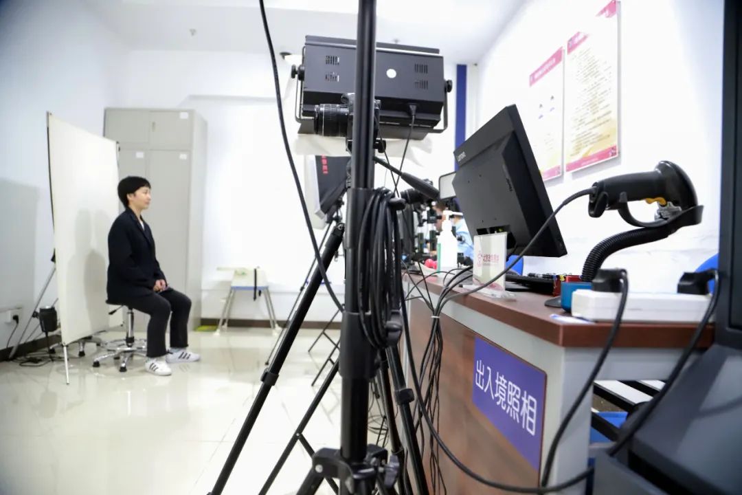 北京海淀公安分局出入境,海淀出入境大厅办理效率