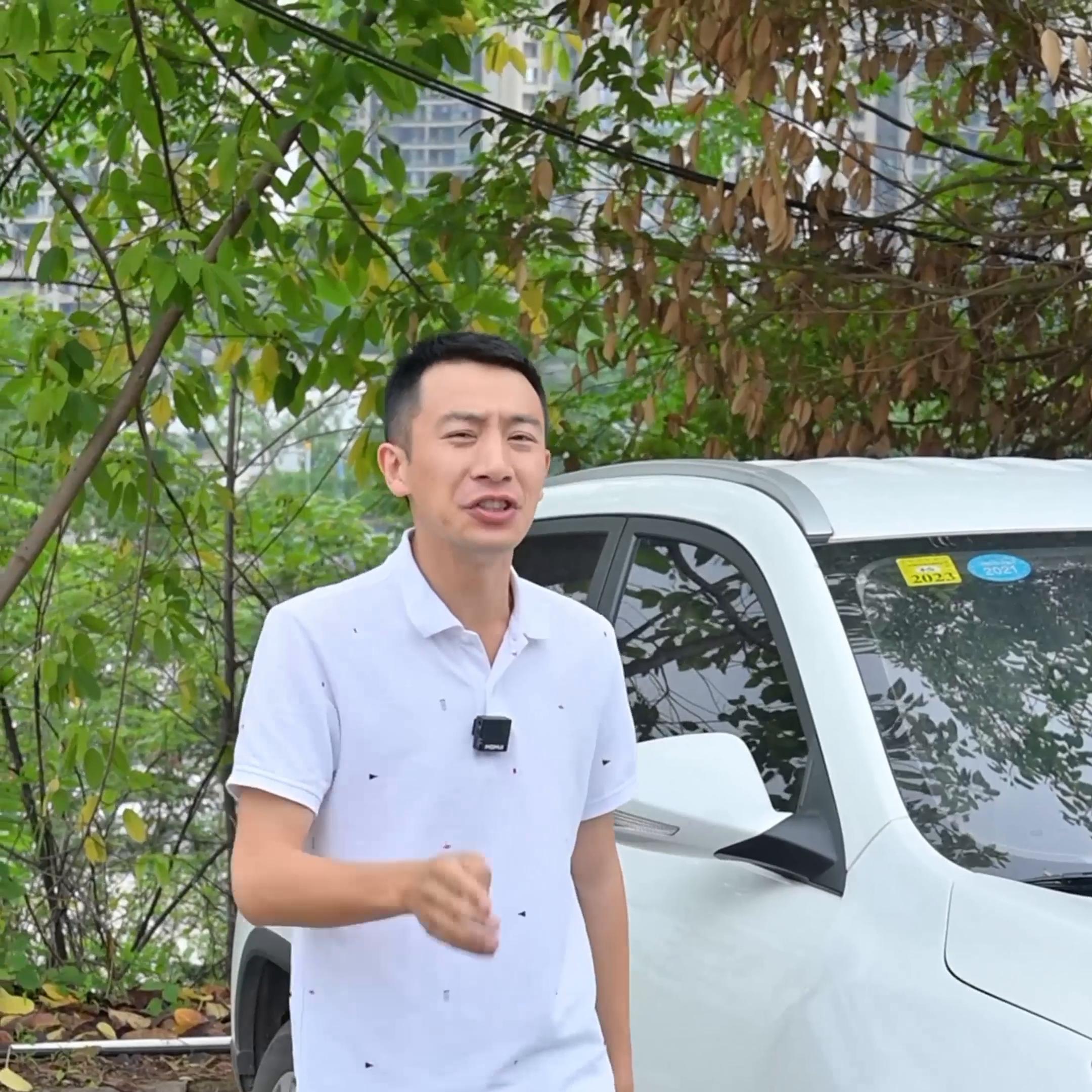 欧阳一个人收了10台车,来看看有没得适合你的#重庆二手车