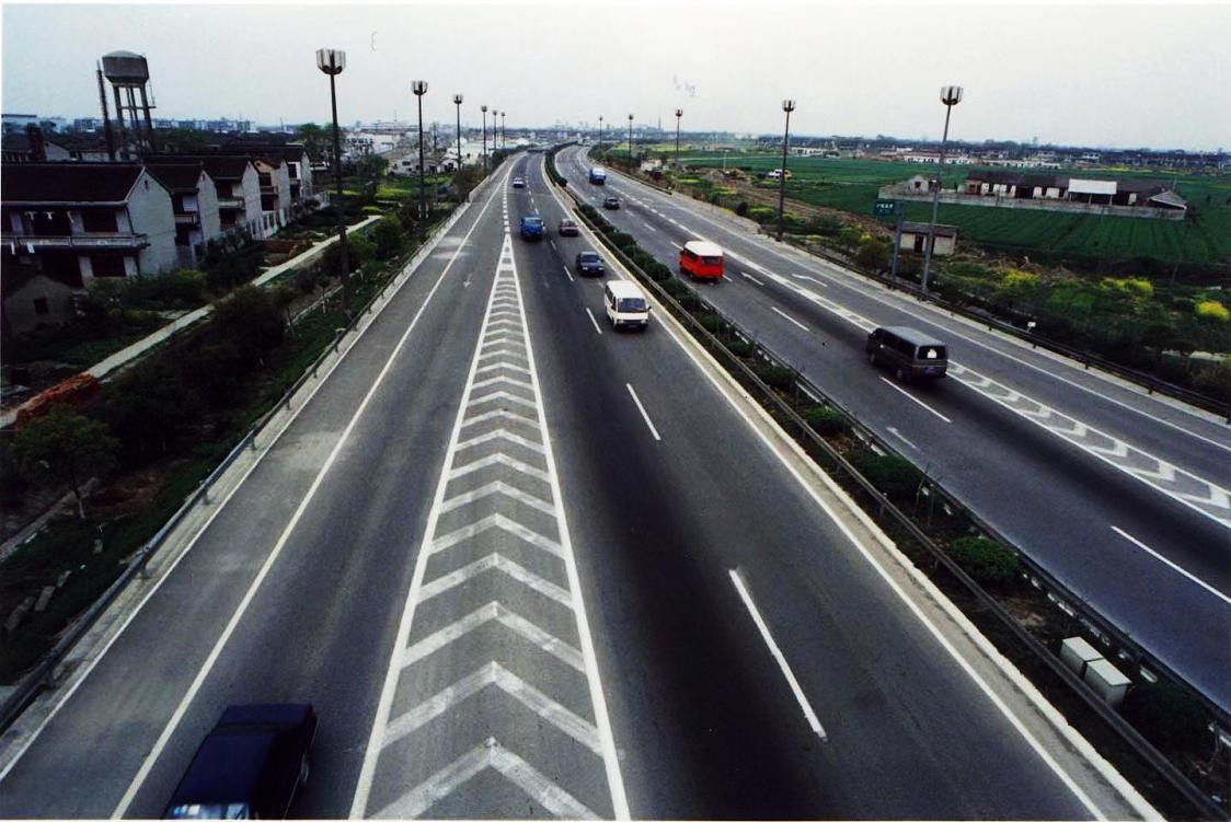 高速5000公里免费政策何时实施,高速免费按里程数