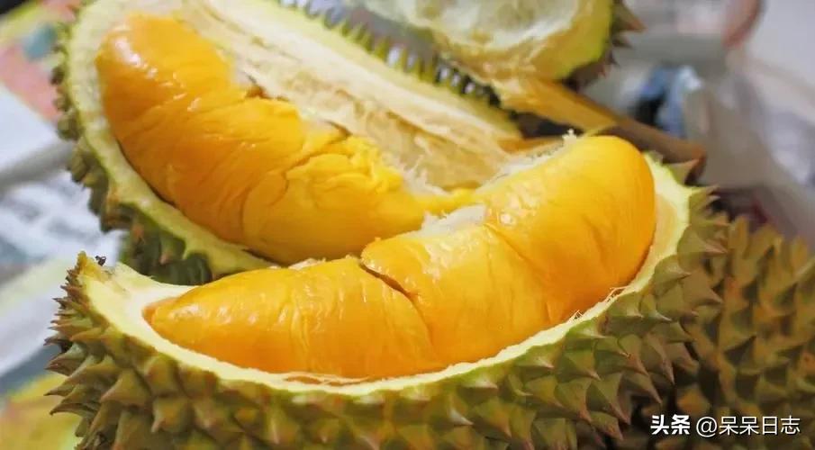 榴莲涨价背后的原因 (榴莲价格暴跌的经济原因)