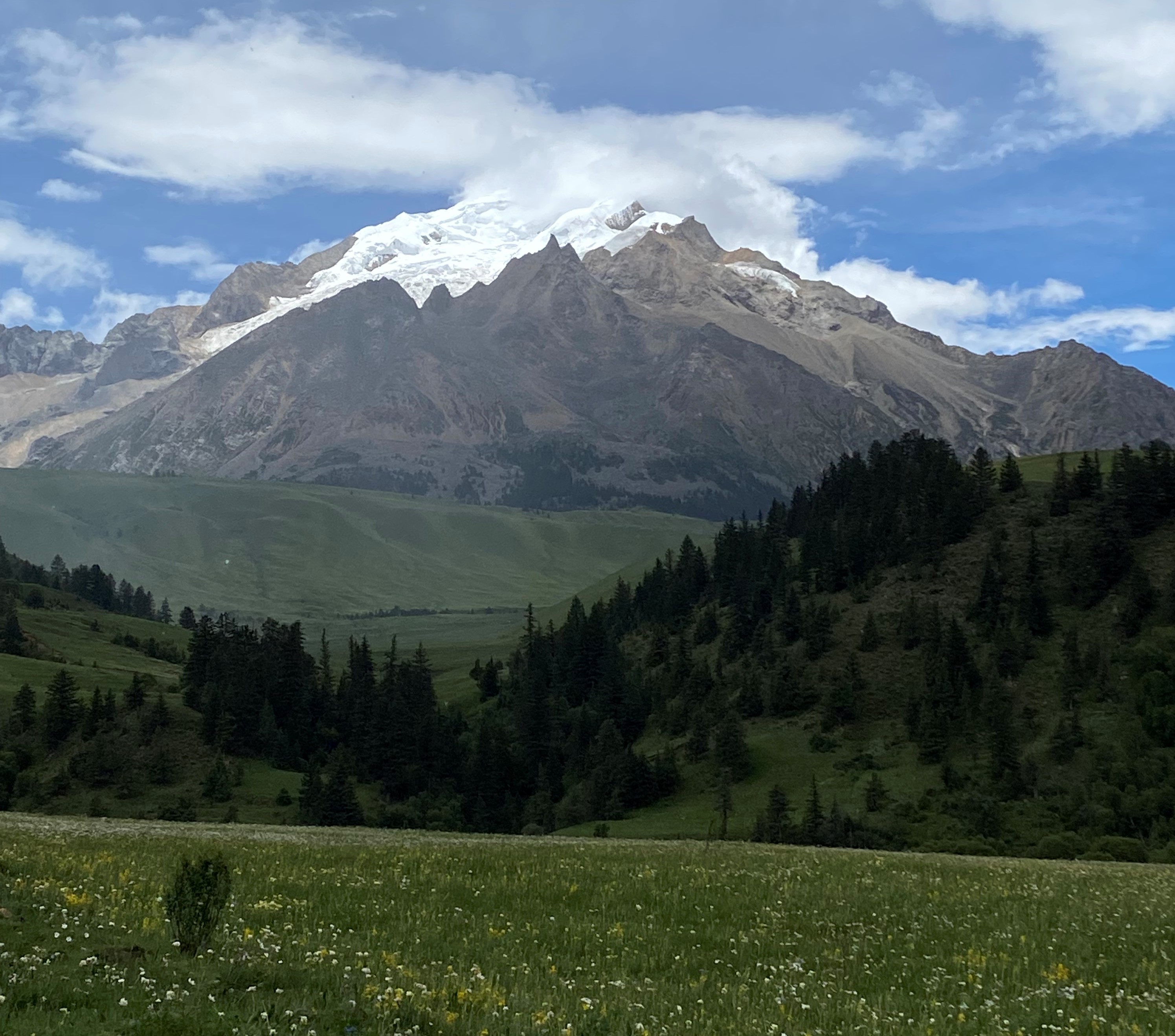 理塘格聂神山怎么走,理塘格聂神山故事