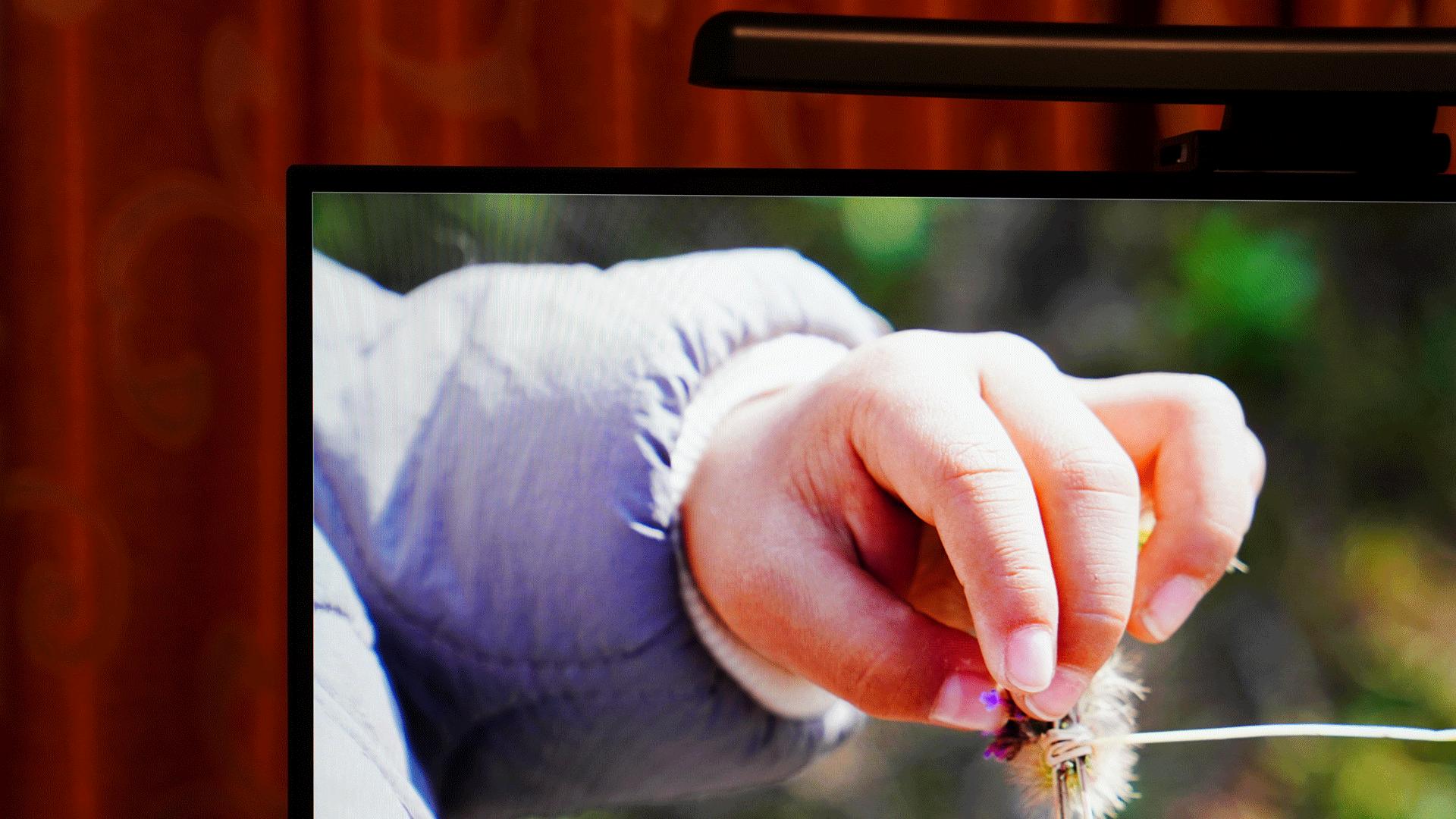 vfz屏幕挂灯aoc能用嘛,vfz曲面屏幕挂灯到底好不好