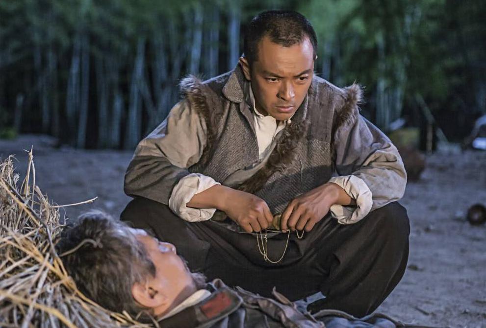 军旅剧《隐形的翅膀》上热搜，最穷影帝富大龙主演，期待好剧