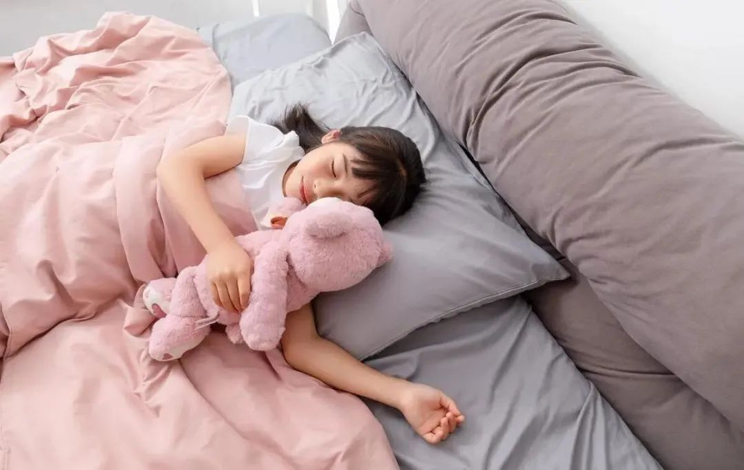 家里这5种东西赶紧扔掉,夏被上有霉点怎么去除