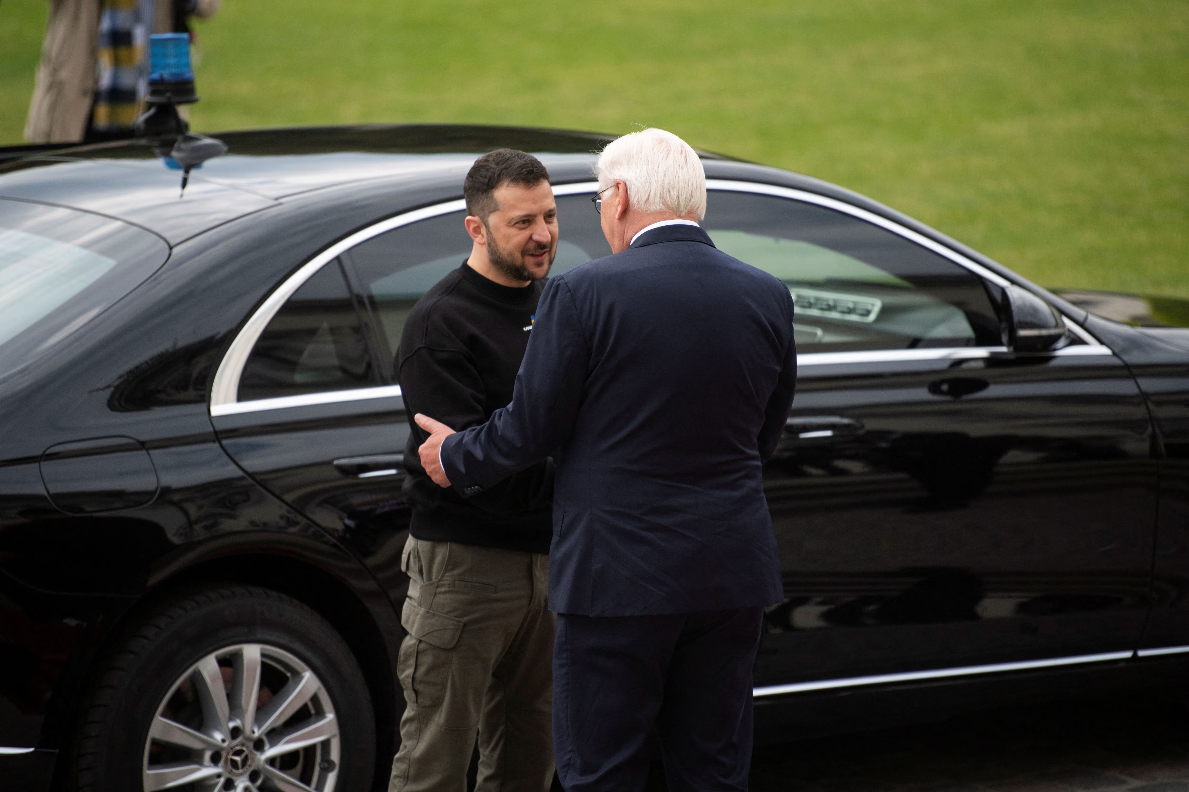 泽连斯基呼吁安理会开除俄罗斯,泽连斯基向俄罗斯伸出橄榄枝