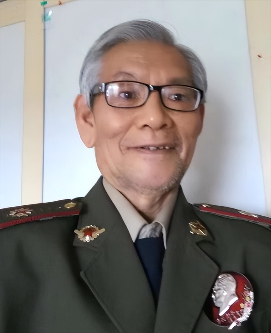 众诗人品读许庆胜《诗坛胡松夏现象解剖》专著诗•50首