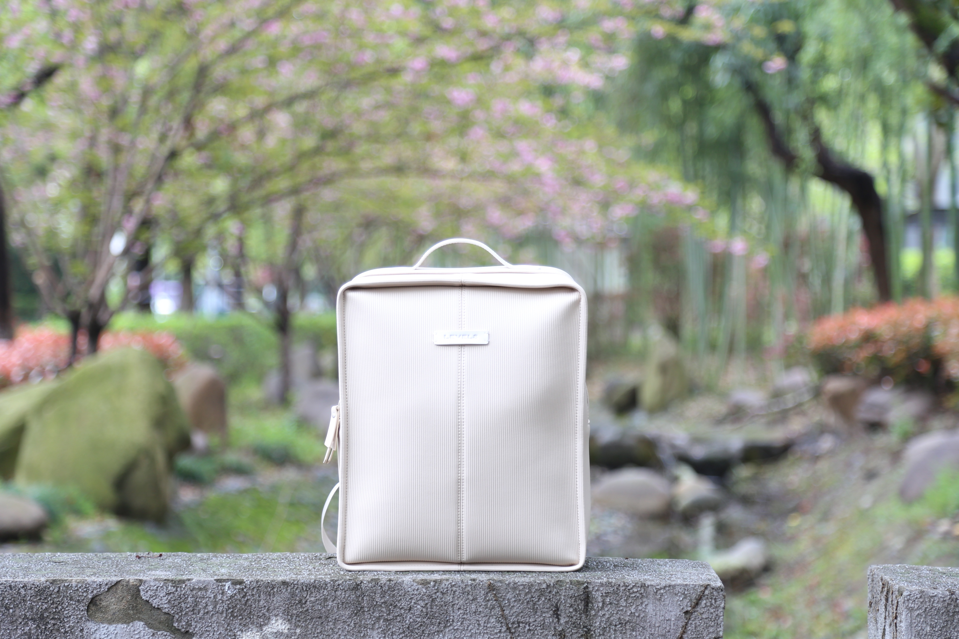 地平线8号双肩包颜色测评,地平线8号商务双肩包买哪款