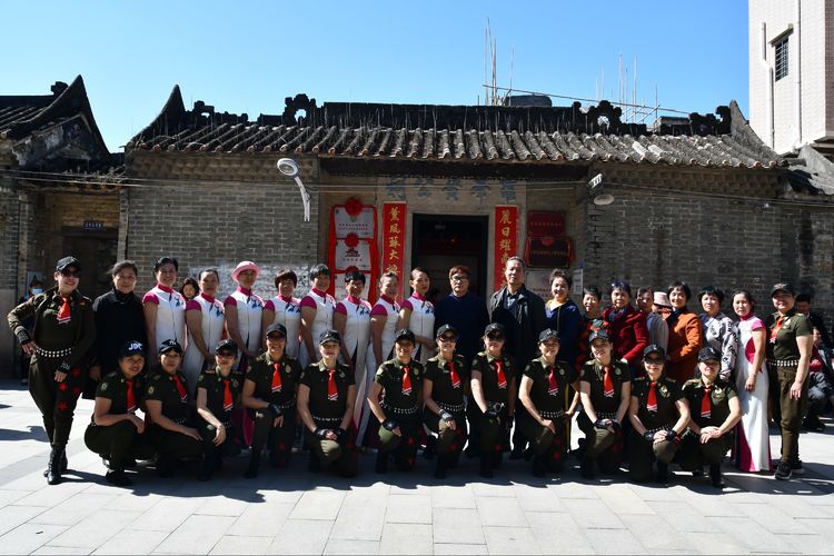 祝贺书院成立,热烈祝贺新校落成