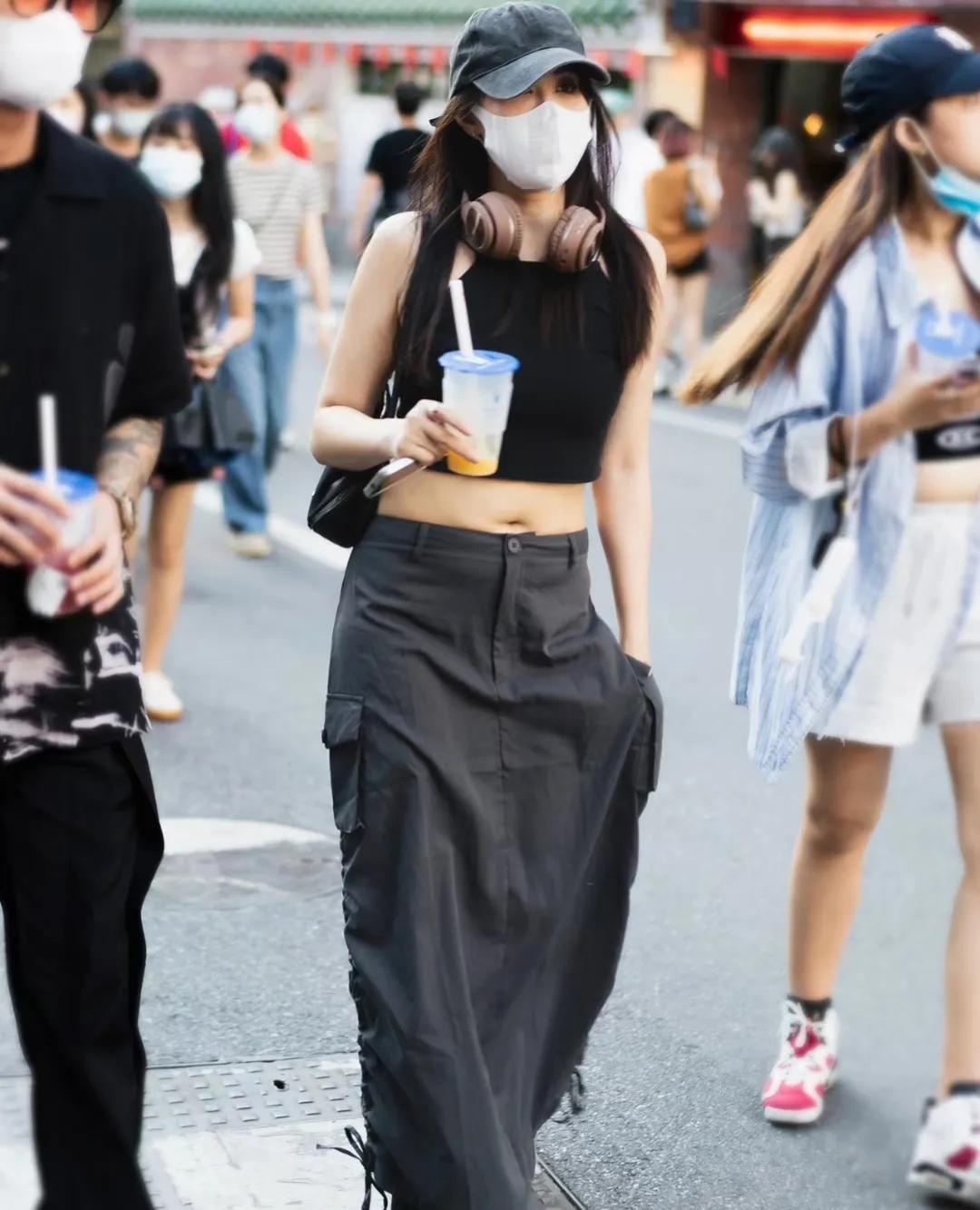 深圳市时尚街拍,穿衣风格干净有气质街拍