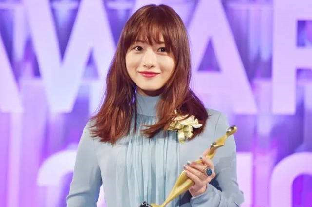 鐭冲師閲岀編绮夎壊琛ｆ湇寰瑧,鐭冲師閲岀編娌绘剤寮忕殑寰瑧