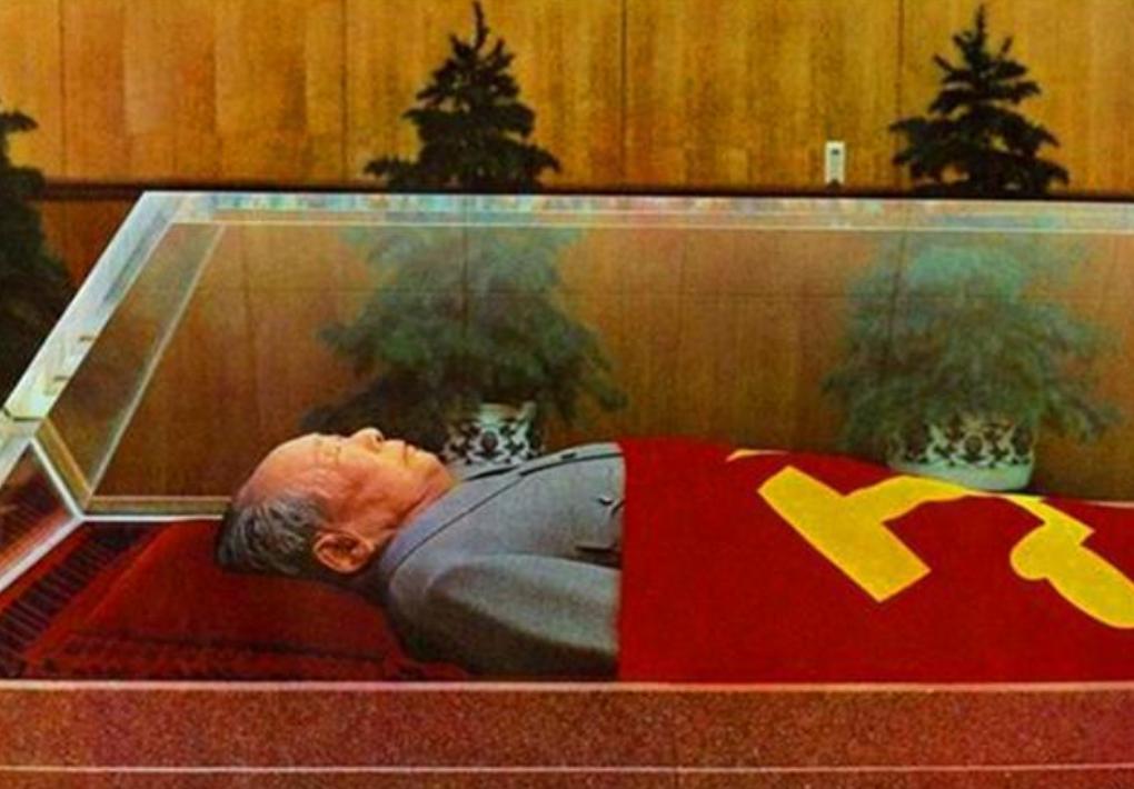 73年毛主席派人给*子珍贺**送去8000元,*子珍贺**:把钱全部退给主席吧