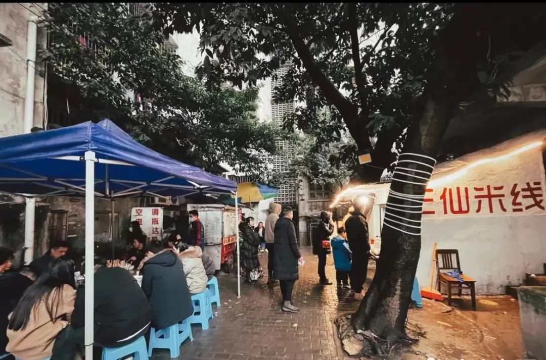 米线火爆生意,米线界的新赛道