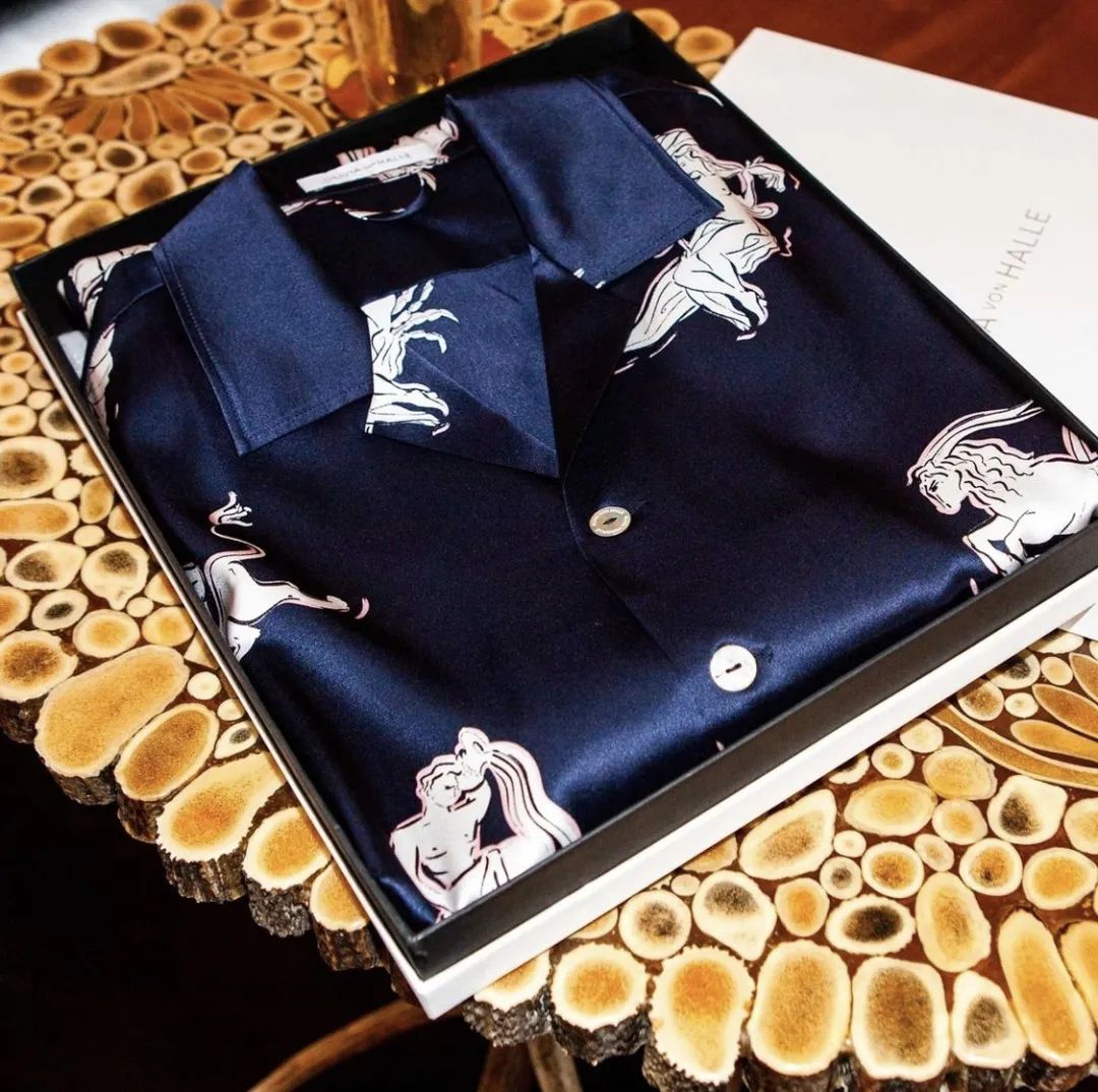 精致套头牛奶绒家居服女,家居服女冬加厚精致