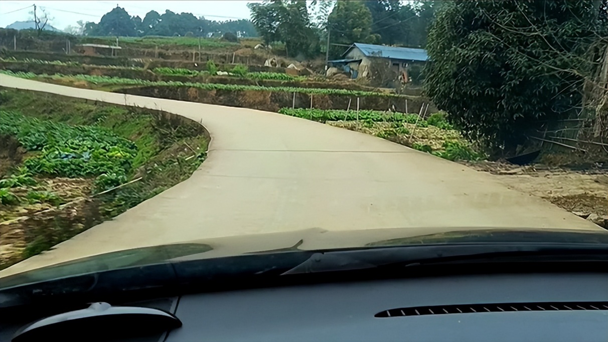 刹车点刹好还是拖刹好,点刹刹车