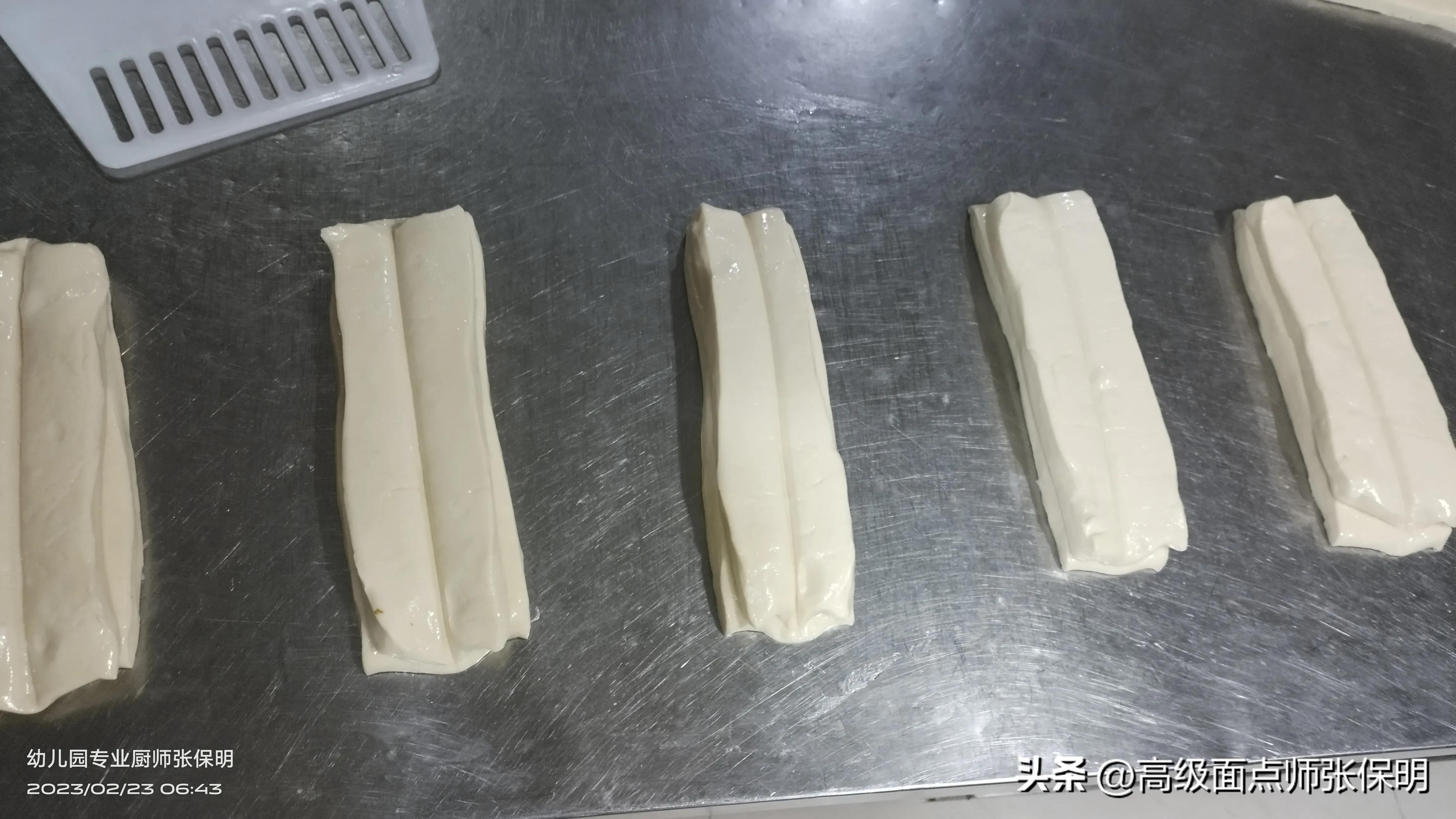 无矾无泡打粉油条的做法和配方,正宗无矾大油条的配方