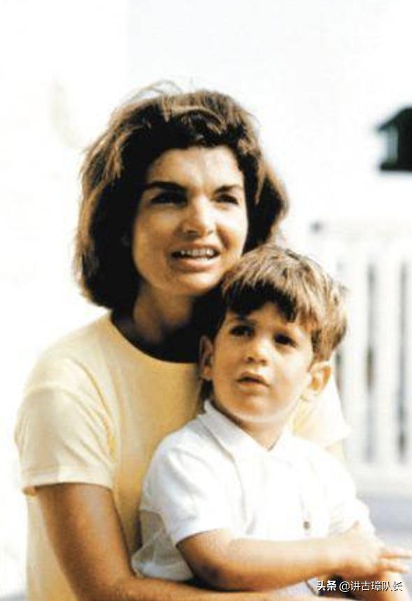 玛丽莲梦露最新写真,玛丽莲梦露为何是男人心中的女神