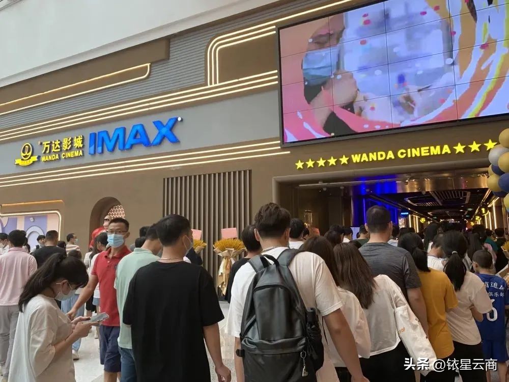 商场自营品牌再次走红购物中心，会开启疯狂吸金模式吗？