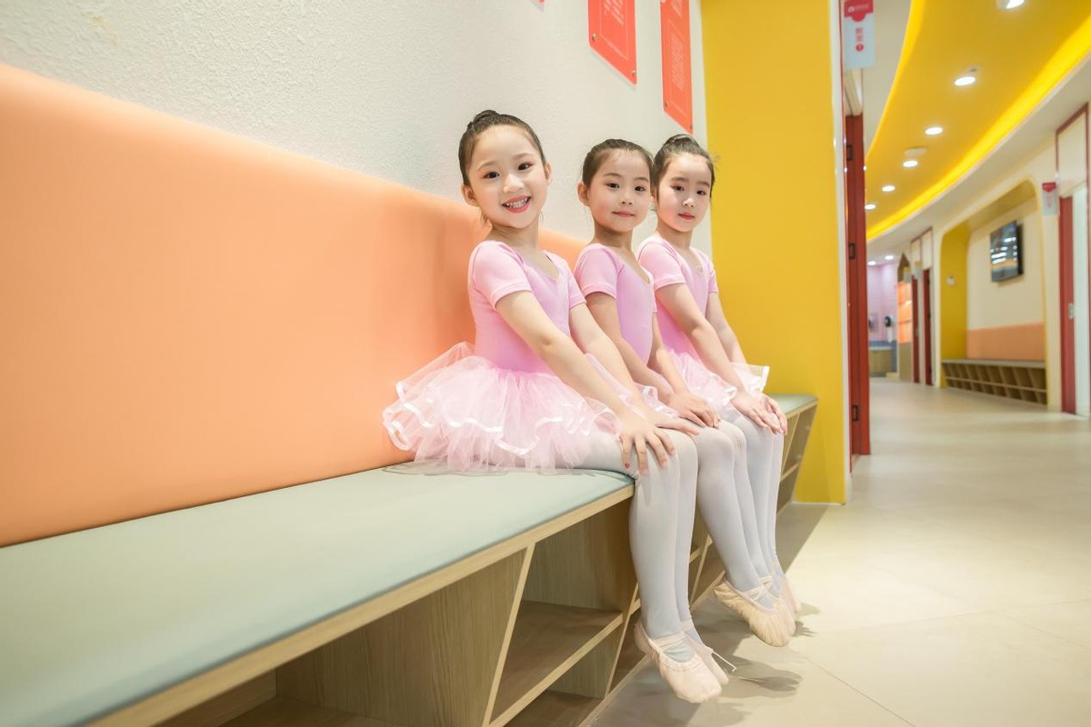 少儿舞蹈加盟店哪个品牌好加盟,专业少儿舞蹈加盟
