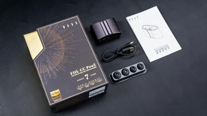 fiilccpro限量版蓝牙耳机测评,年度高颜值蓝牙耳机之fiilcc2评测