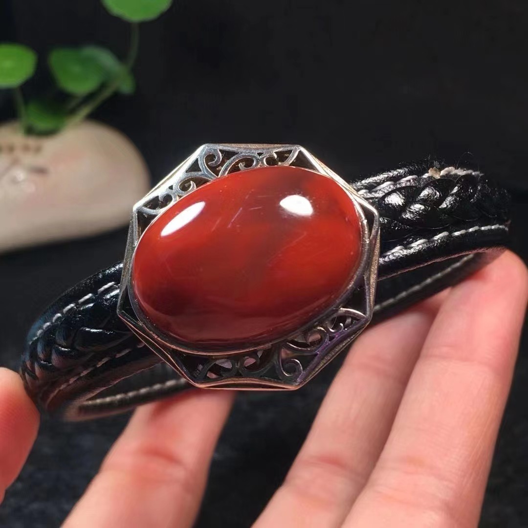 特别细的手链怎么戴,戴便宜表丢人吗