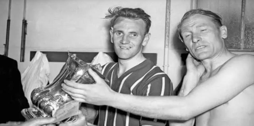 蓝月传奇特戒时间,蓝月专属传奇