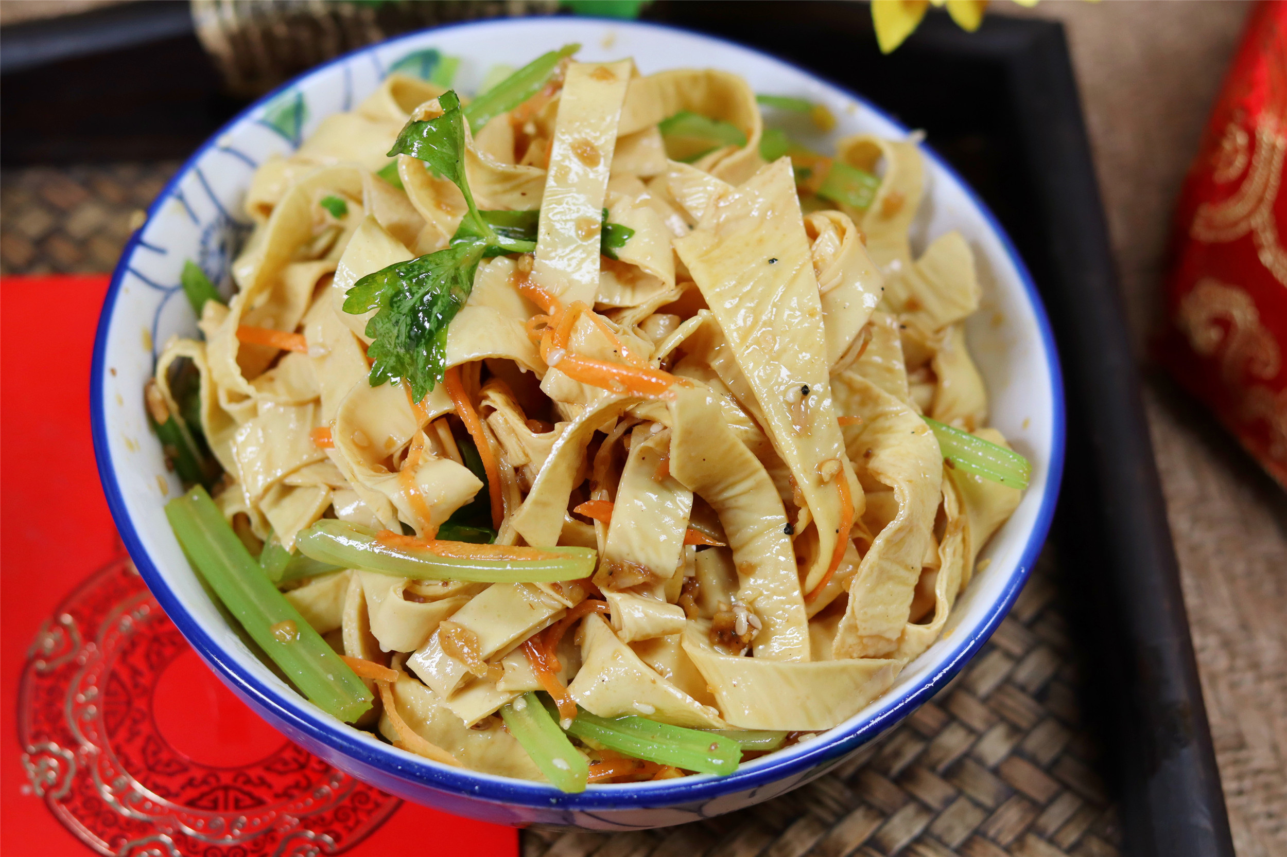 天热食欲差，推荐8道凉拌菜，做法家常味道好，清爽解暑适合夏天