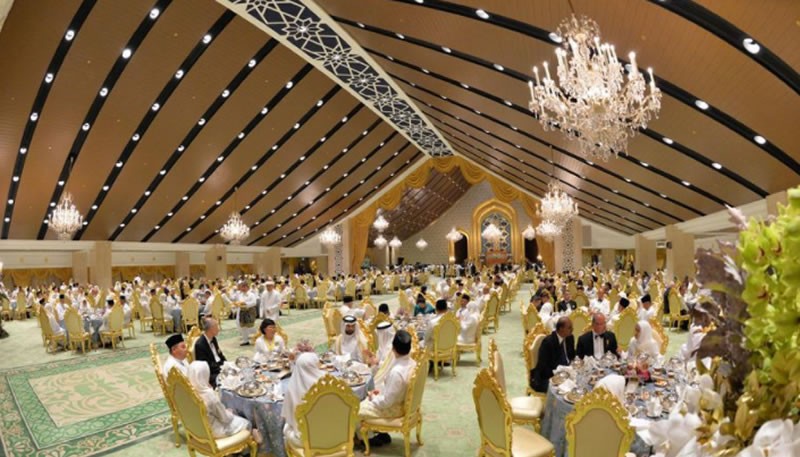 文莱国王有多少资产,文莱国王是一个超爱豪车的人