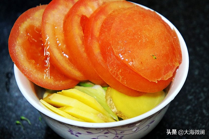 家常炖鱼怎么炖好吃入味,炖鱼怎么炖好吃又不破皮