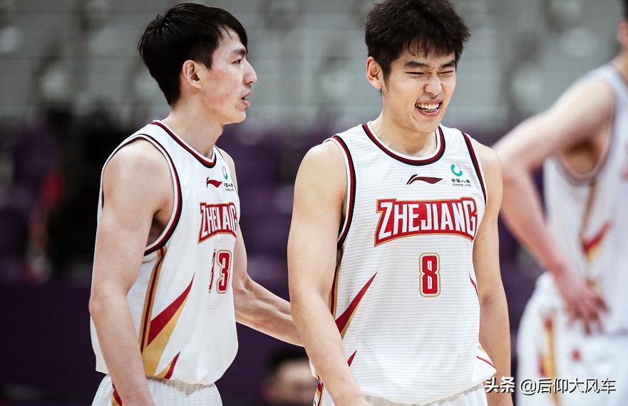 直播广东对阵首钢第三场比赛,广东三队入季后赛