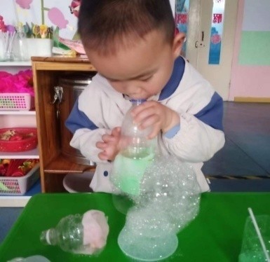 探秘泡泡之旅--道朗镇鱼池幼儿园小班班本课程