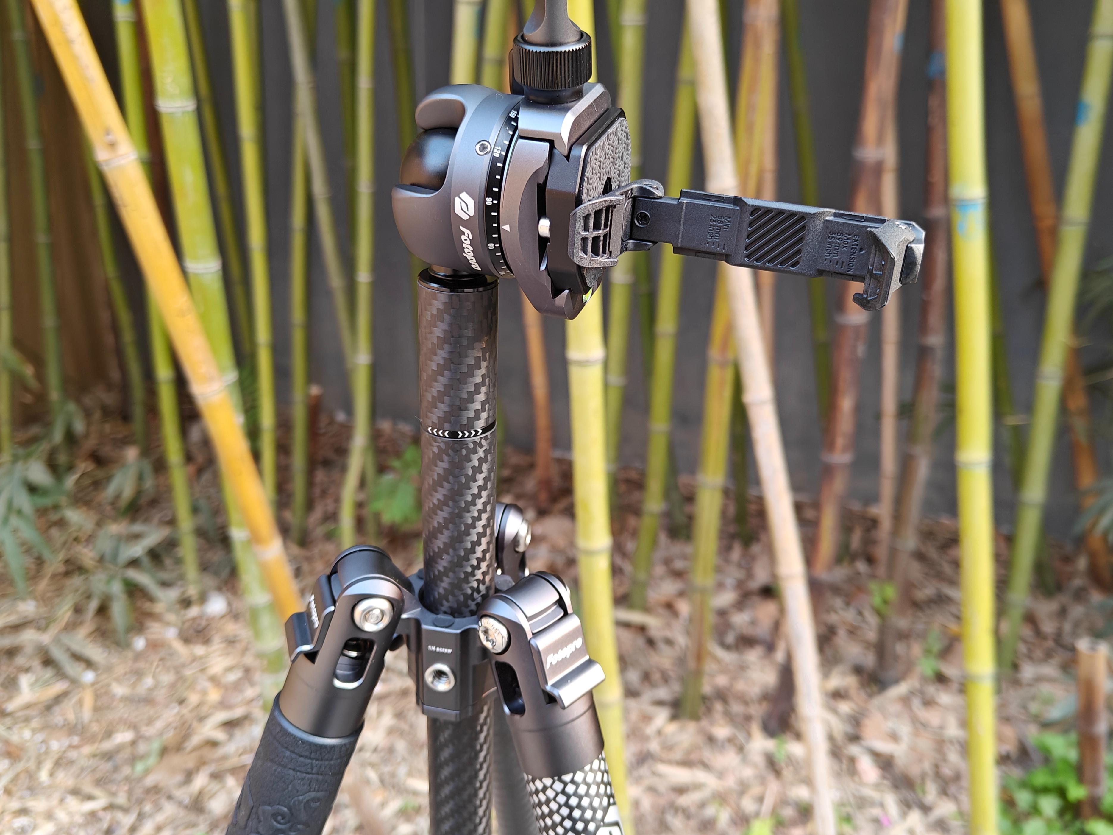 轻便小巧的自拍三脚架,轻便微单铝合金三脚架